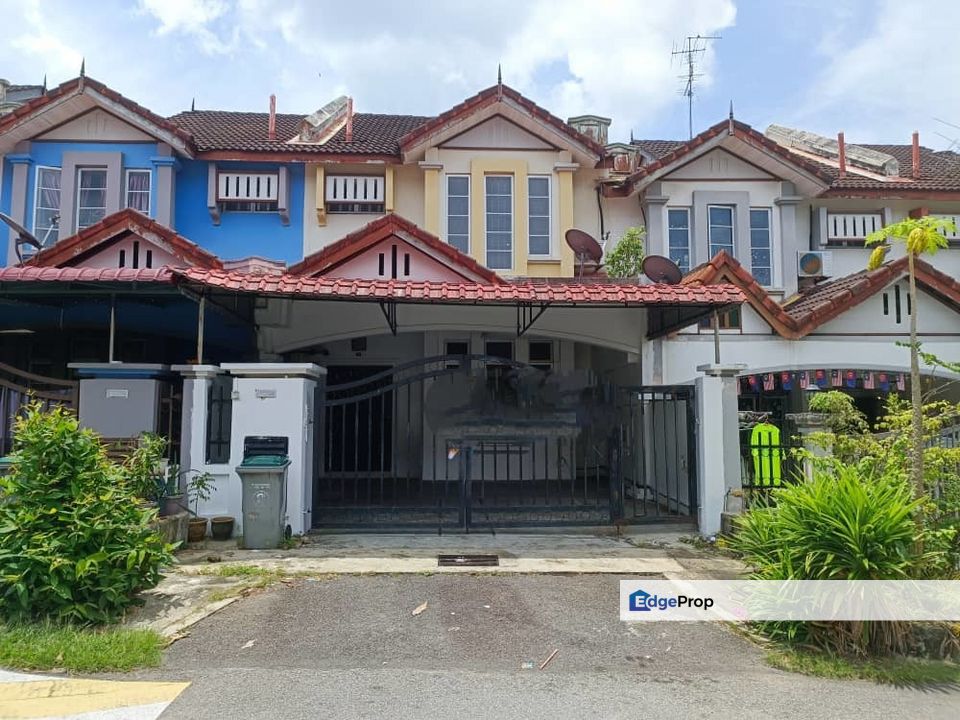Taman bukit dahlia , jalan semerbak , pasir gudang for Sale RM390,000