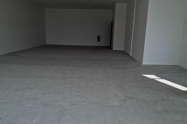 1.5 Storey Factory 30 x100 for Rent