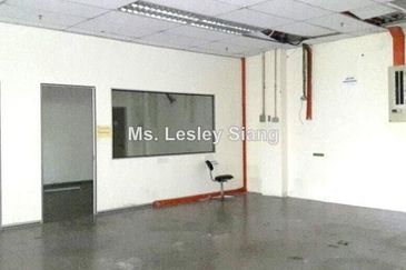Detached Factory at Tampoi For Rent