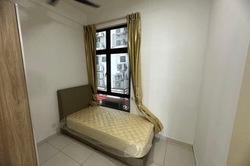 D'Summit Residences @ Kempas Utama