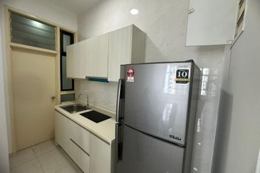 D'Summit Residences @ Kempas Utama