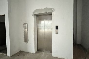 Single Storey Detached Factory with 3-storey Office @ Kulai