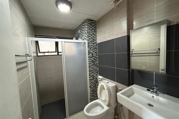 Ujana Executive Apartment