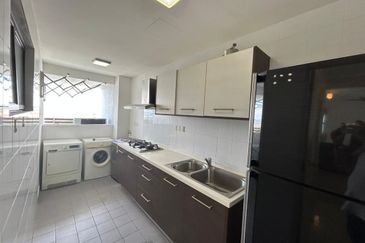 Ujana Executive Apartment