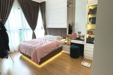 The WaterEdge Residences