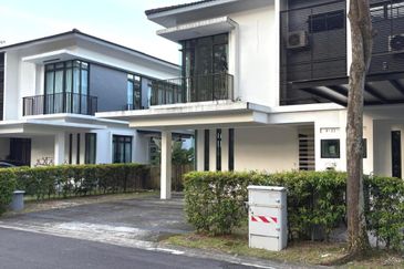 The WaterEdge Residences