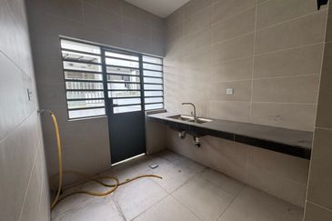 The Canal Garden South, Horizon Hills