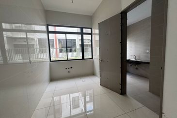 The Canal Garden South, Horizon Hills