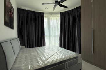 The M @ Medini Macrolink