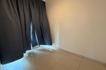 The M @ Medini Macrolink