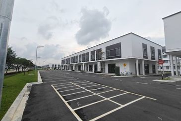 Shoplot @ Eco Tropics Kota Masai