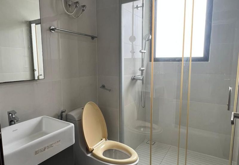 Baypoint @ Country Garden Danga Bay