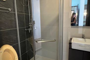 Baypoint @ Country Garden Danga Bay