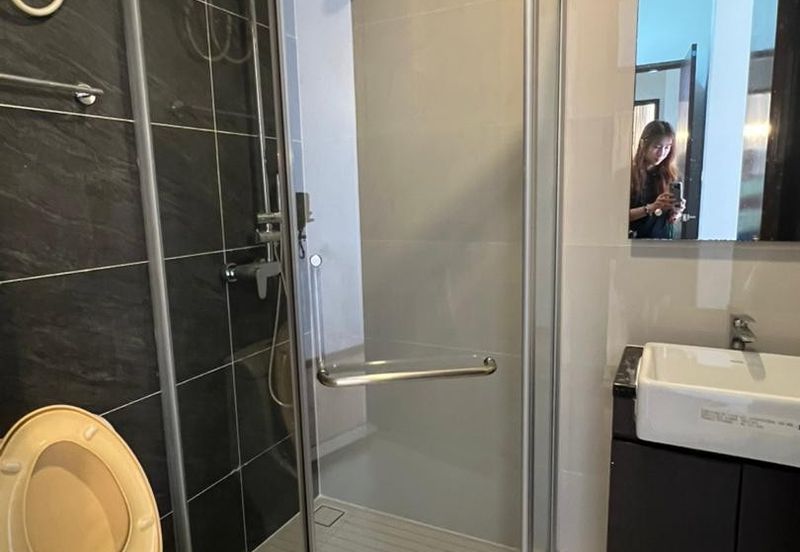 Baypoint @ Country Garden Danga Bay