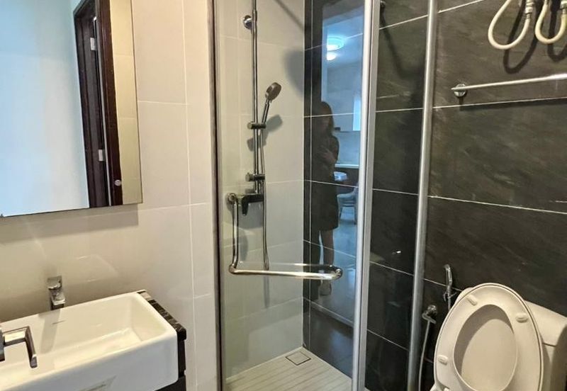 Baypoint @ Country Garden Danga Bay