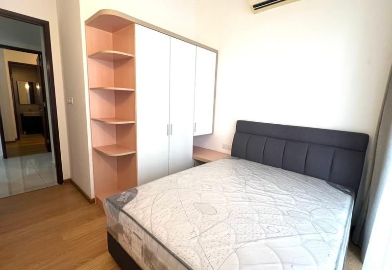 Baypoint @ Country Garden Danga Bay