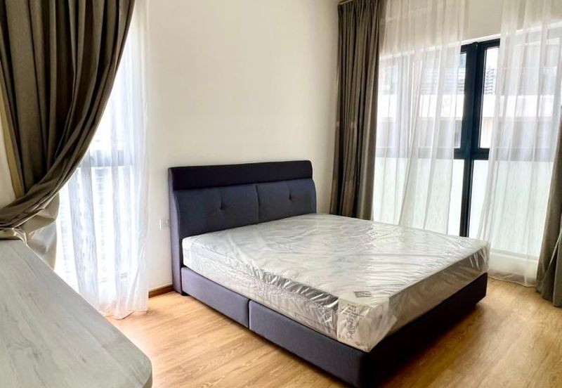 Baypoint @ Country Garden Danga Bay