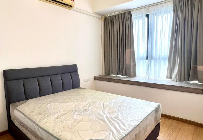 Baypoint @ Country Garden Danga Bay