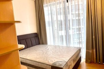 Baypoint @ Country Garden Danga Bay