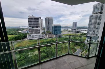 Almas Suites @ Puteri Harbour