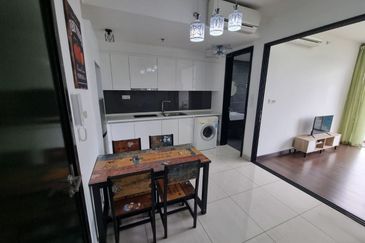 Almas Suites @ Puteri Harbour