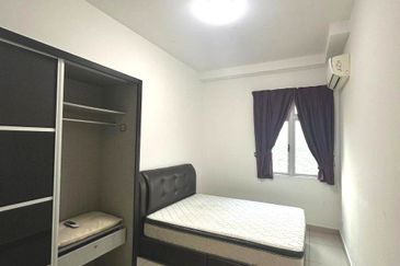 Meridin Bayvue Apartment