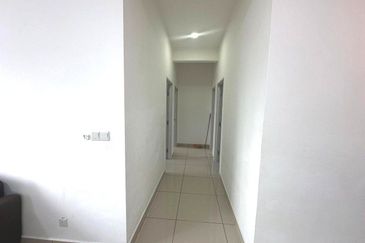 Meridin Bayvue Apartment