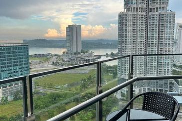 Almas Suites @ Puteri Harbour