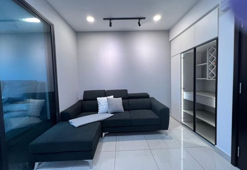 Almas Suites @ Puteri Harbour