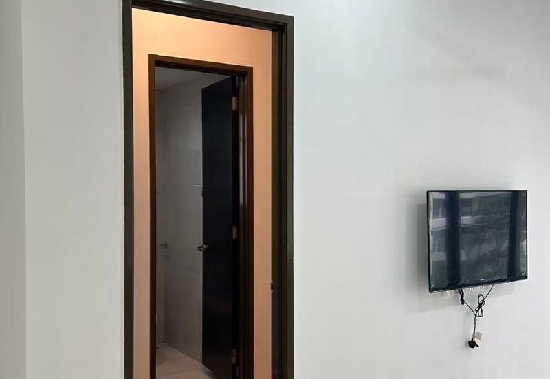 Baypoint @ Country Garden Danga Bay