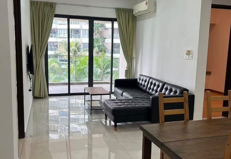 Baypoint @ Country Garden Danga Bay