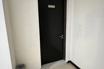 Baypoint @ Country Garden Danga Bay