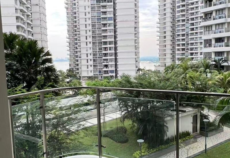 Baypoint @ Country Garden Danga Bay