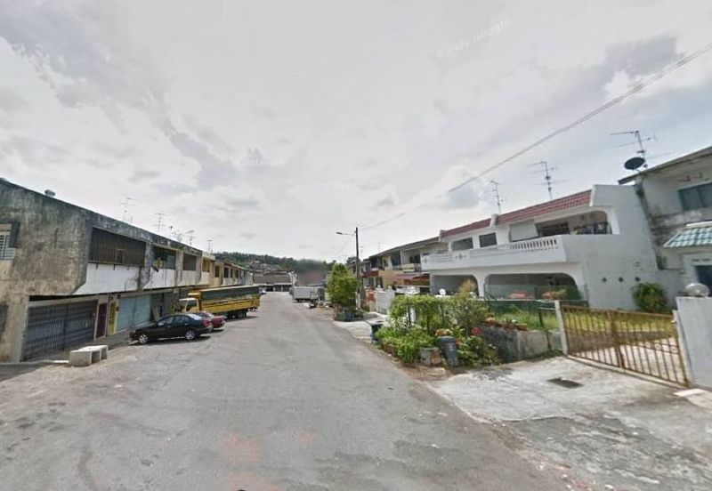 Ground Floor Shoplot @ Taman Gunung Emas Ulu Tiram