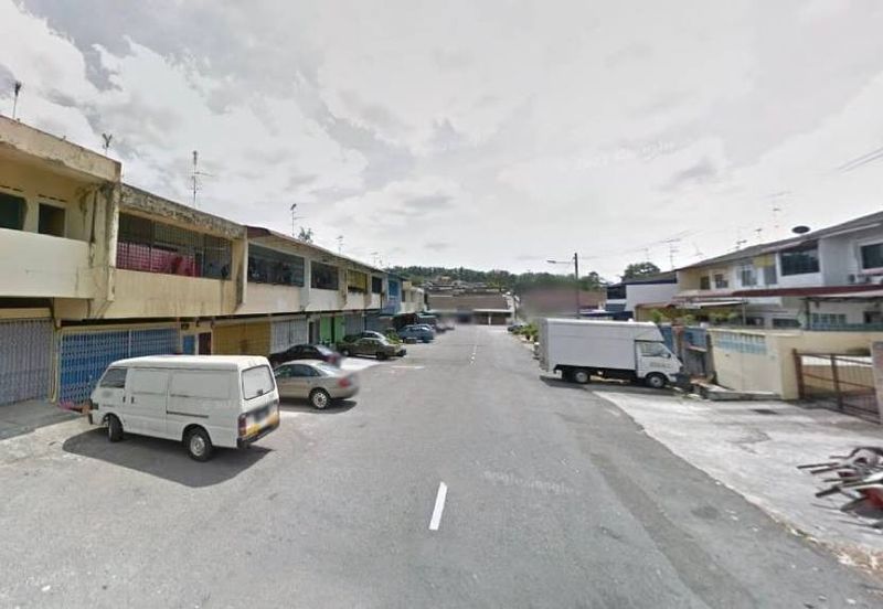 Ground Floor Shoplot @ Taman Gunung Emas Ulu Tiram