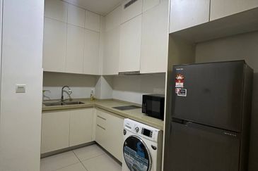 The M @ Medini Macrolink