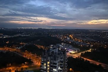 The M @ Medini Macrolink