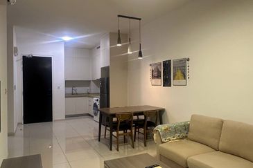 The M @ Medini Macrolink