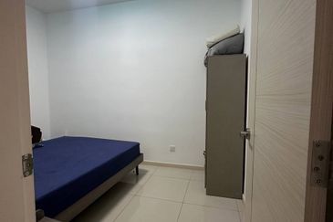 The M @ Medini Macrolink