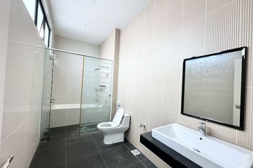 Sky Loft Premium Suites, Bukit Indah