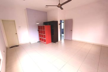 Maple Red, Adda Heights