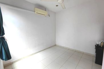 Maple Red, Adda Heights