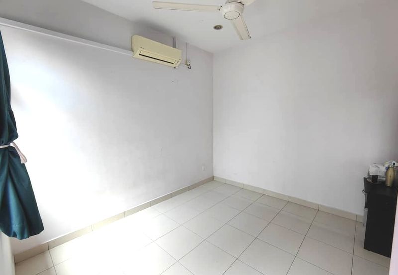 Maple Red, Adda Heights