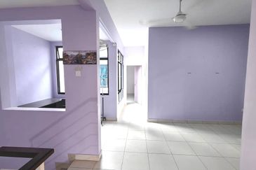 Maple Red, Adda Heights