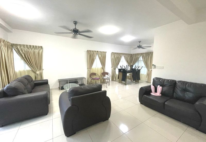 Ujana Executive Apartment