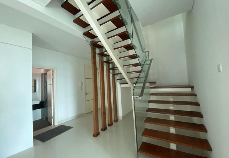 1Medini & Medini Signature