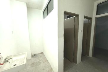 The LakeFront @ Southkey