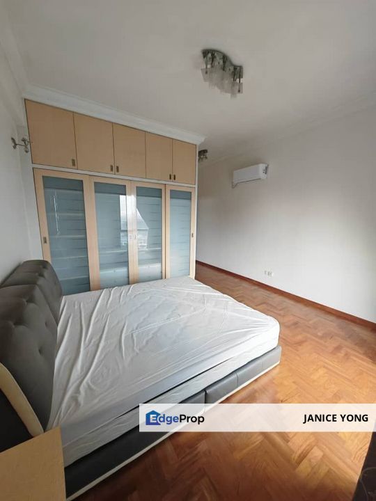 Molek Pine 1, Johor, Johor Bahru