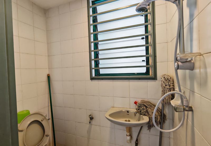 The Straits View, Bandar Baru Permas Jaya