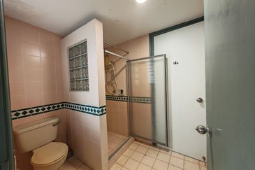 The Straits View, Bandar Baru Permas Jaya